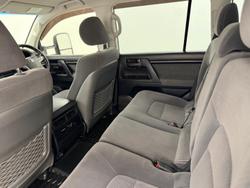 2020 Toyota Landcruiser GXL VDJ200R 4X4 Dual Range Crystal Pearl