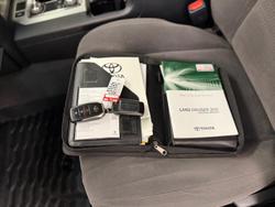 2020 Toyota Landcruiser GXL VDJ200R 4X4 Dual Range Crystal Pearl