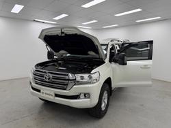2020 Toyota Landcruiser GXL VDJ200R 4X4 Dual Range Crystal Pearl