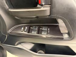 2020 Toyota Landcruiser GXL VDJ200R 4X4 Dual Range Crystal Pearl