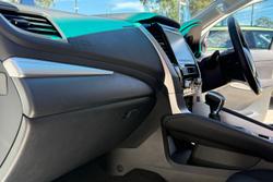 2023 Mitsubishi Pajero Sport GLX