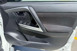 2023 Mitsubishi Pajero Sport GLX