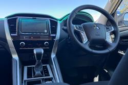 2023 Mitsubishi Pajero Sport GLX