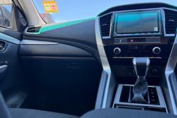 2023 Mitsubishi Pajero Sport GLX