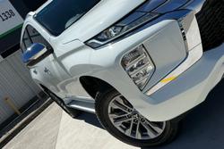 2023 Mitsubishi Pajero Sport GLX