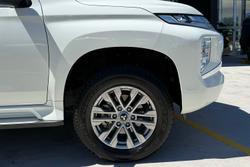 2023 Mitsubishi Pajero Sport GLX