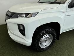 2019 Mitsubishi Triton GLX