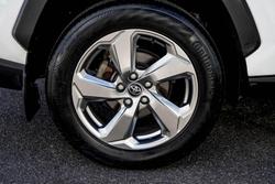 2019 Toyota RAV4 GXL MXAA52R Glacier White