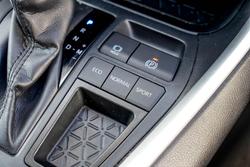 2019 Toyota RAV4 GXL MXAA52R Glacier White