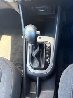 2014 Kia Rio S UB MY14 Signal Red