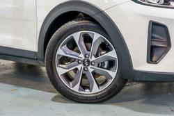 2021 Kia Stonic Sport YB MY21 Clear White