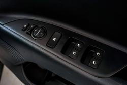 2021 Kia Stonic Sport YB MY21 Clear White