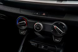 2021 Kia Stonic Sport YB MY21 Clear White