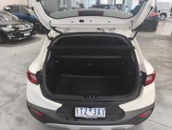 2021 Kia Stonic Sport YB MY21 Clear White