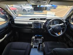 2022 Toyota Hilux 4x4 2.8L DSL D/C/C 6AT SR
