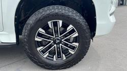 2020 Mitsubishi Pajero Sport GLS