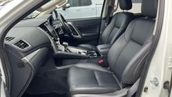 2020 Mitsubishi Pajero Sport GLS