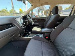 2021 Mitsubishi Outlander ES ZL MY21 Titanium