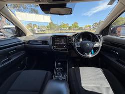 2021 Mitsubishi Outlander ES ZL MY21 Titanium