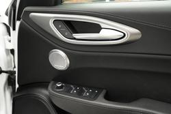 2023 Alfa Romeo Giulia Veloce