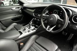 2023 Alfa Romeo Giulia Veloce