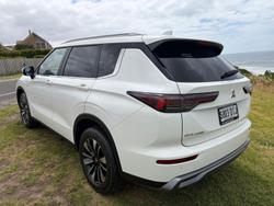 2025 Mitsubishi Outlander LS