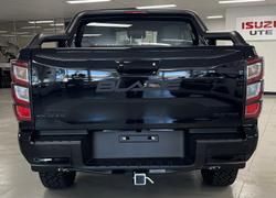 2025 Isuzu D-MAX BLADE