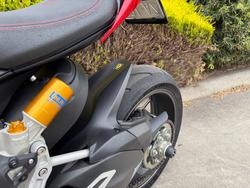 2023 DUCATI PANIGALE V2 BAYLISS 20TH ANNIV RED/WHITE