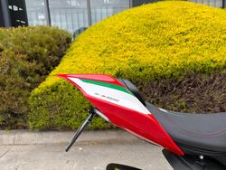 2023 DUCATI PANIGALE V2 BAYLISS 20TH ANNIV RED/WHITE