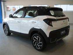 2025 Mahindra XUV3XO AX7L