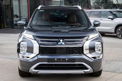 2025 Mitsubishi Outlander Exceed Tourer ZM MY25 AWD Graphite Grey with Black Mica Roof
