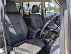 2016 Mitsubishi Pajero GLS