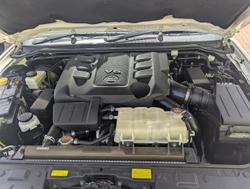 2013 Nissan Navara ST-X 550 D40 Series 5 4X4 Dual Range White