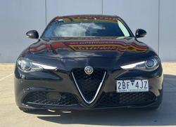 2017 Alfa Romeo Giulia Veloce Black