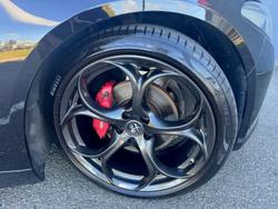 2017 Alfa Romeo Giulia Veloce Black