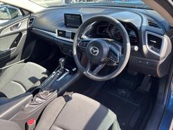 2019 Mazda 3 Neo Sport