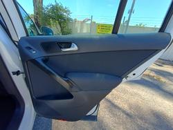 2013 Volkswagen Tiguan 132TSI Pacific 5N MY14 Four Wheel Drive Candy White