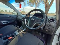 2013 Holden Captiva 5 CG Series II MY12 Pearl White