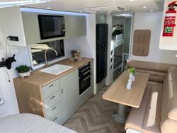 2025 Olympic Marathon 21' Family Van