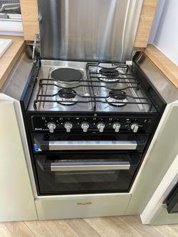 2025 Olympic Marathon 21' Family Van