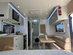 2025 Olympic Marathon 21' Family Van