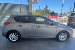 2013 Toyota Corolla Ascent Sport