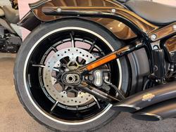 2015 Harley-davidson FXSB SOFTAIL BREAKOUT Black