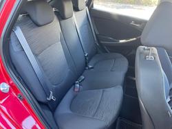 2016 Hyundai Accent Active