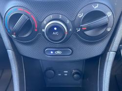 2016 Hyundai Accent Active