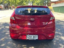 2016 Hyundai Accent Active