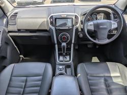 2020 Isuzu MU-X LS-T