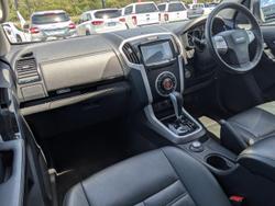 2020 Isuzu MU-X LS-T