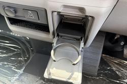 2025 Volkswagen Transporter TDI390