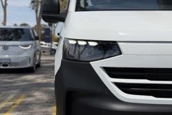 2025 Volkswagen Transporter TDI390